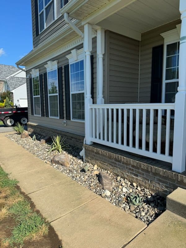 Gallery photos for Stunning Southwestern Landscape in Huntingtown: Image #1